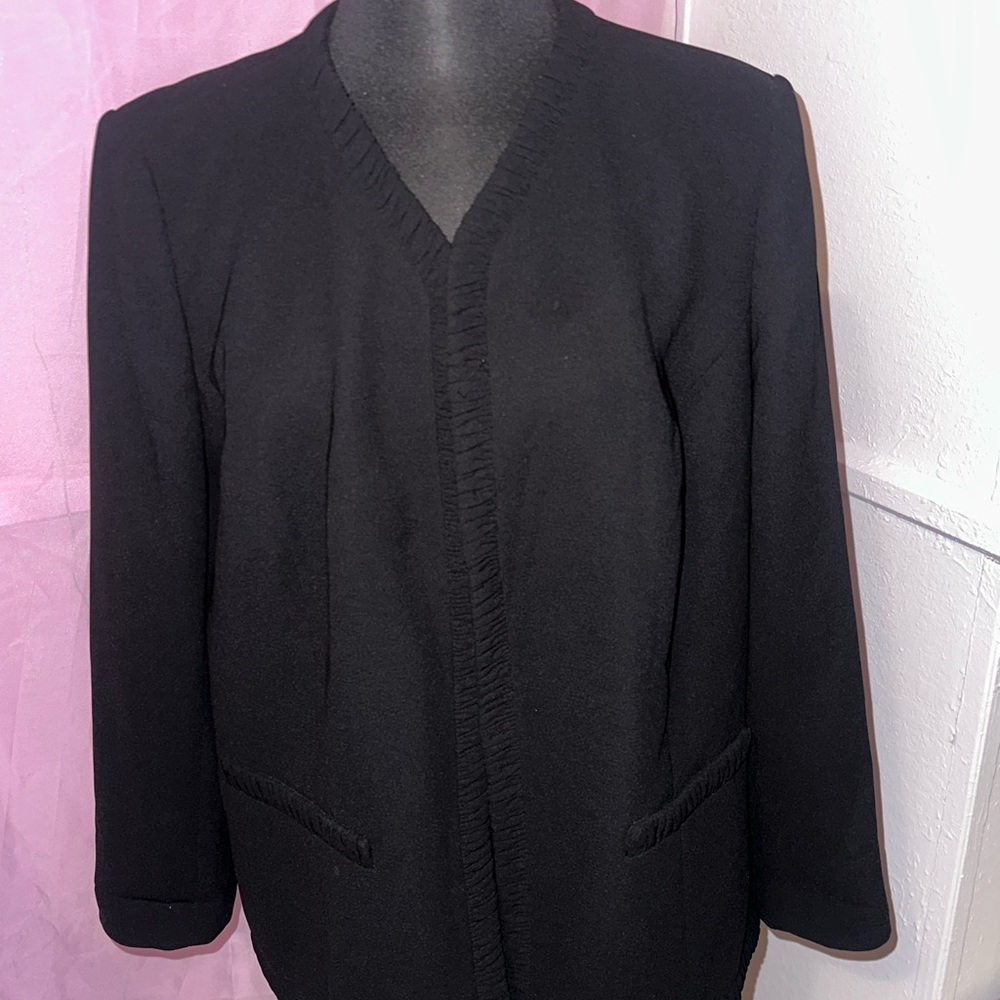 Le Suit Classic Black Women's Blazer